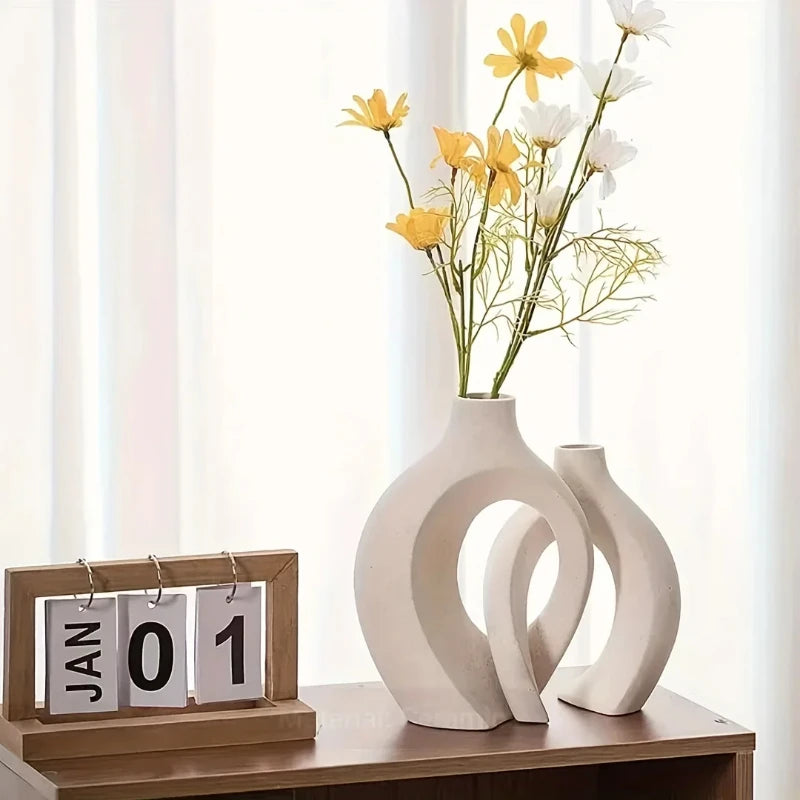 Minimal Hollow Vases